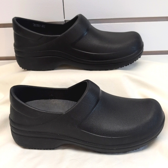 Crocs Women's Neria Pro Work Black Clog Size 7 - Picture 4 of 8